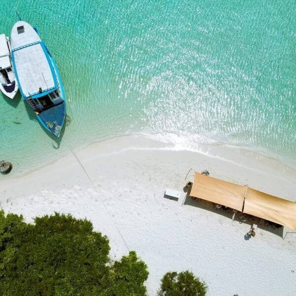 Hangnaameedhoo Island Getaway
